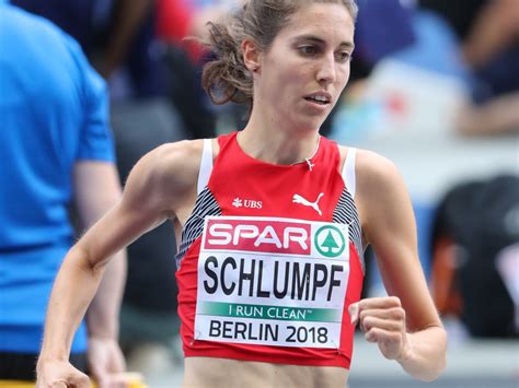 She won the silver medal at the 2018 european championships. Fabienne Schlumpf se pare d'ARGENT aux CE! | Swiss Running