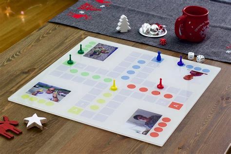 The highlight of creating your own acrylic glass game board is the ability to add a photo for each player. Create Your Own Board Game with Photos of the Players | ifolor