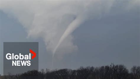 Tornadoes Tear Through Iowa Illinois As Severe Storms Slam Us Midwest