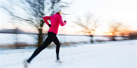 Running In Winter Snow Problem 20 Must Have Items For Cold Weather