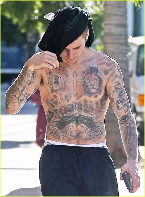 justin bieber goes shirtless shows off tattooed torso after workout photo 4205614 justin