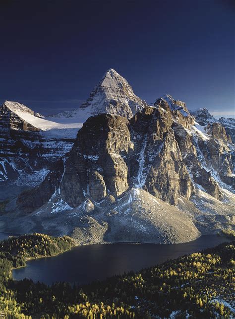 Mount Assiniboine And Sunburst Lake Photograph By Richard Berry