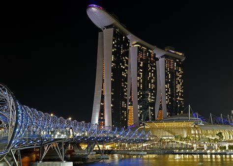 Mbs) is an integrated resort fronting marina bay within the downtown core district of singapore. Hotel Marina Bay Sands Singapur Foto & Bild | asia ...