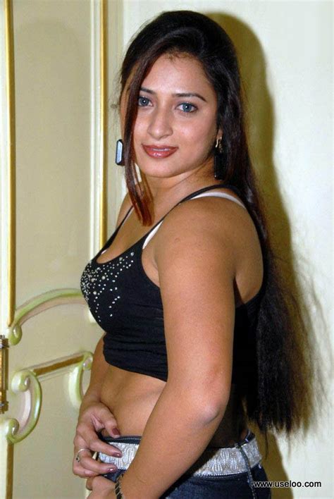 masala actress farah khan hot photos celebrate fun