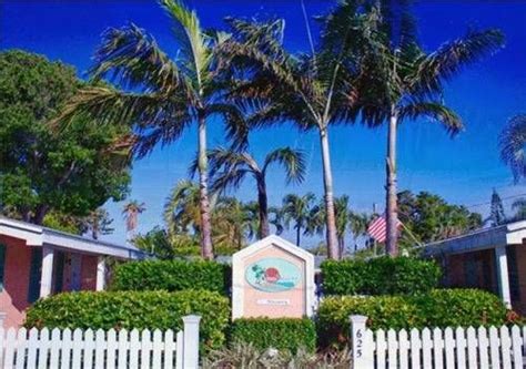 Restaurants and shops are close by; Visiting Key West and looking for a cheap/nice place to ...