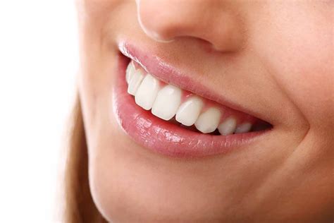 10 Effective Ways To Whiter Teeth