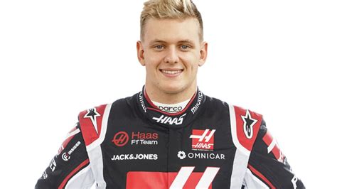 1999 yılında doğan oğul schumacher, kariyerine 2008'de karting ile başladı. Mick Schumacher Will Race for Haas in 2021 as He Debuts in F1