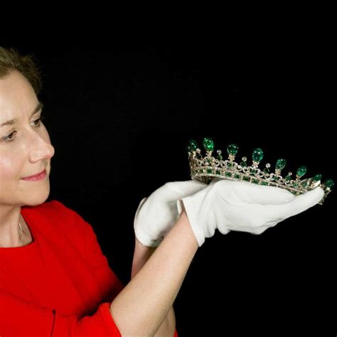 Queen Victoria And Historic Jewels Exhibition Review Kensington Palace