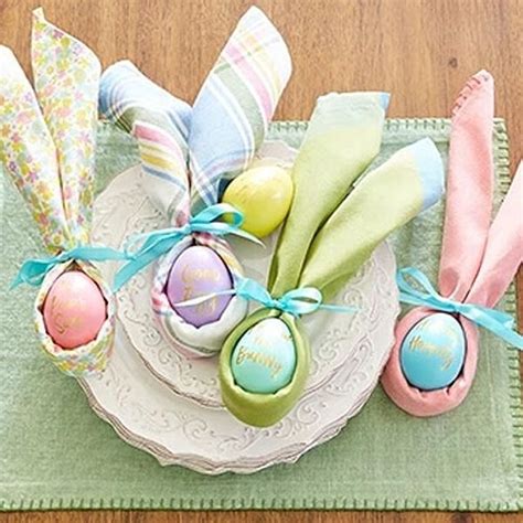 Amazing Bright And Colorful Easter Table Decoration Ideas 16 Homyhomee