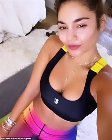 Vanessa Hudgens Flashes Her Cleavage In Sports Bra Daily Mail Online