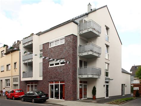 Junge familien etwa, die noch nicht so viel einkommen haben. Dünner Straße (41066 Neuwerk) - Wohnbau Mönchengladbach