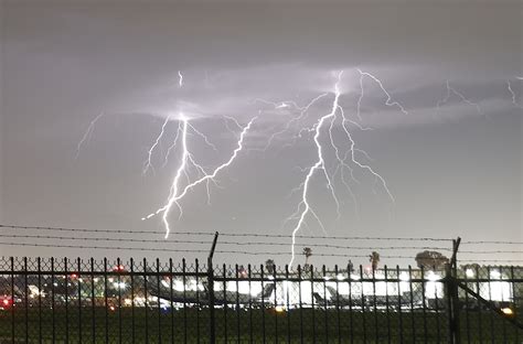 Check Out These Incredible Photos Of Lightning Strikes Across Southern