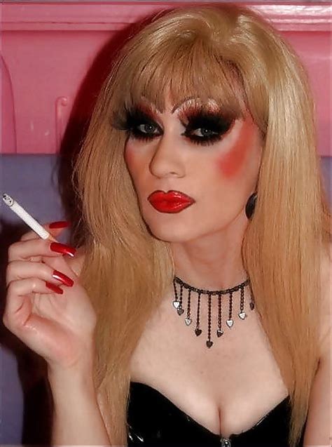 Smoking Glam Transvestite With Heavy Make Up Pics Xhamster