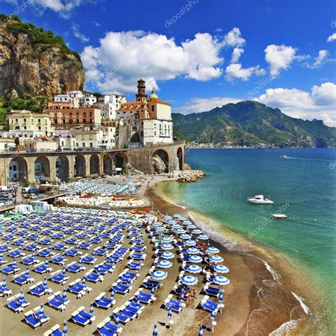 Italian Holiadys Beautiful Coast Of Amalfi Atrani Village — Stock