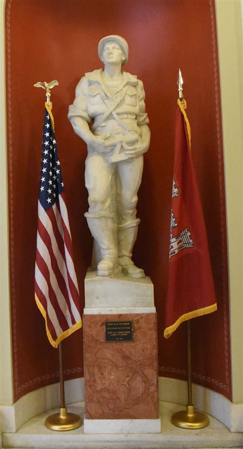 Rhode Island State Capitol Veteran Statue Us Army Navy Usmc Combat