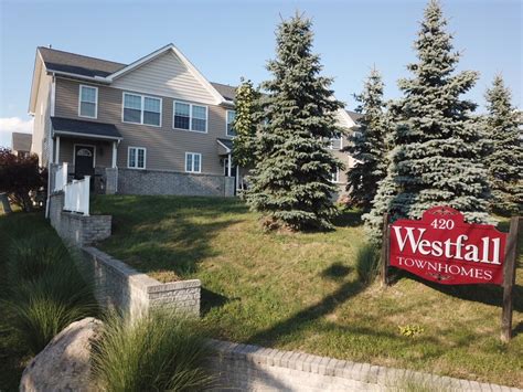 Let apartment finder guide you in the process of finding your new home and getting a great deal! 420 Westfall Rd, Rochester, NY 14620 - Townhouse for Rent ...