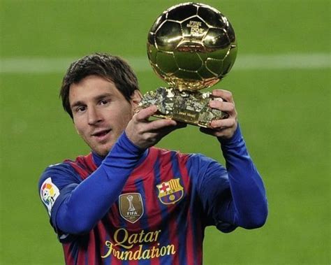 Lionel Andres Messi Profile Records Information And Club Performance