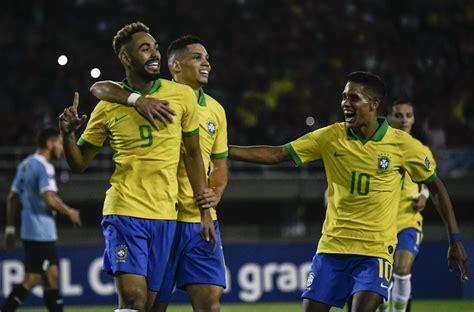 Cùng hò hét với link xem bóng đá của các đội bóng yêu thích: Nhận định Brazil U23 vs Paraguay U23, 8h30 ngày 1/2
