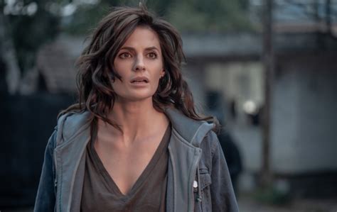 Not enough ratings to calculate a score. Absentia, la terza stagione dal 17 luglio su Amazon Prime ...