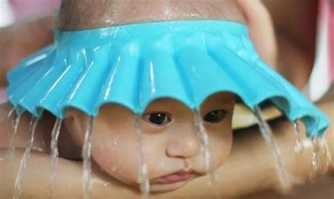 The bath temperature for a newborn should be between 90 to 100 degrees fahrenheit, never hotter than 120 degrees. Newborn Bath Time Accessories : Baby Shower Cap