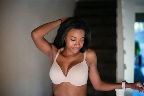 How Big Is A 32c Bra Cup Size Thebetterfit