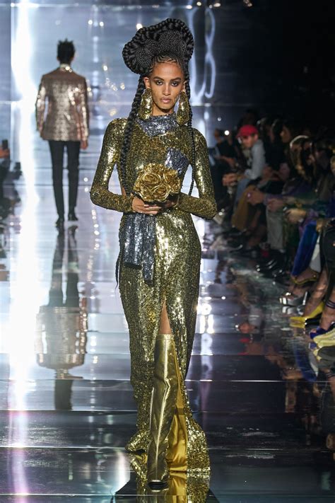 5 Things To Know About Tom Fords Glitzy Ss23 Show British Vogue