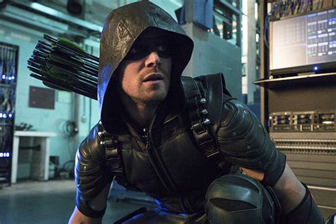 Arrow Season 5 Details Emerge Villain Revealed Geekfeed
