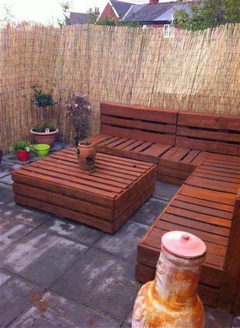If you design pallet sofa and paint it with bright color and place cushion. 20 Ideas for Pallet Patio Furniture | Pallet Ideas