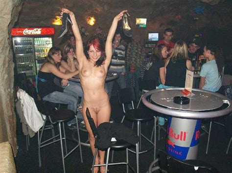 Nude At The Bar Porn Pic