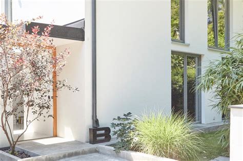 Baujahr des hauses in eine jüngere baualtersklasse einordne. Kernsanierung Haus München - Minimalistisch - Häuser ...