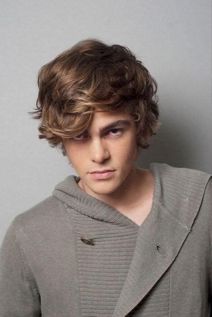 A better head of hair starts here. 10 Alluring Long Hairstyles for Teenage Guys in 2020 in ...