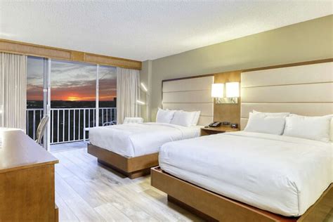 Doubletree Beach Resort By Hilton Tampa Bay North Redingto North