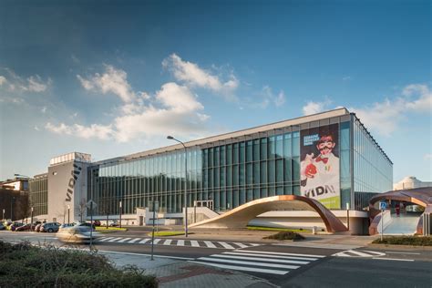 Škody, které ve čtvrtek napáchalo na jihu moravy tornádo, jsou ve stovkách milionů korun. VIDA! science centrum - zábavní vědecký park - Brno - Jižní-Morava.info