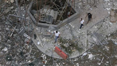 In Pictures Chaos And Destruction In Beirut After Blast Bbc News