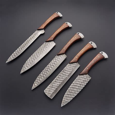 Handles are ergonomically designed for a comfortable grip. 5 PCS Damascus Chef Knife Set - ApolloBox
