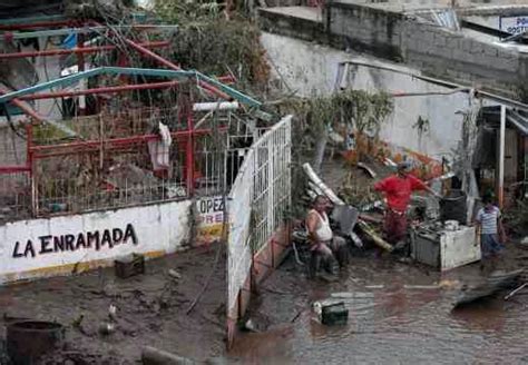 17 septiembre tormenta tropical karl: ASTRO 2002: Huracán, inundaciones y desastre en Veracruz