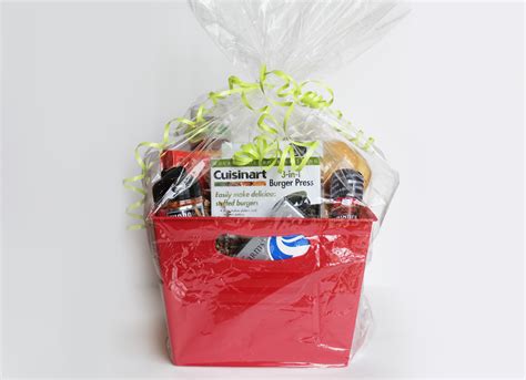 Check spelling or type a new query. 5 Creative DIY Christmas Gift Basket Ideas for friends ...