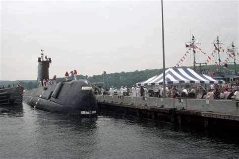 starboard bow view of the nuclear powered attack submarine ex uss nautilus ssn 571 upon its