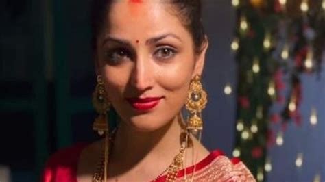 yami gautam is ravishing in red in first post wedding picture see here bollywood hindustan