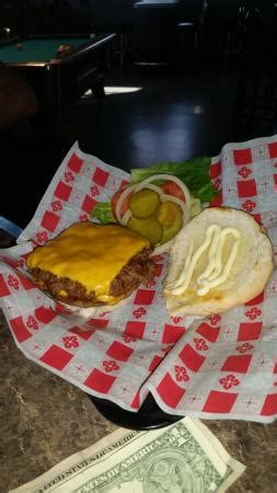 Whether you are looking for chinese food, mexican food, burgers, sandwiches, pizzas or. THE HAMMER INN, Green Bay - Photos & Restaurant Reviews - Order Online Food Delivery - Tripadvisor