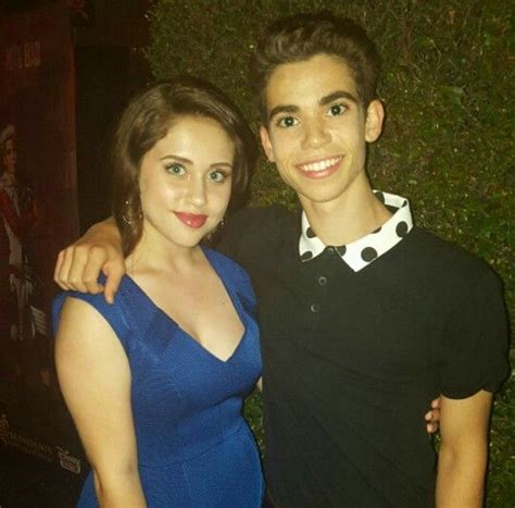 Brenna And Cameron Cameron Boyce Descendants Cameron Boyce Brenna