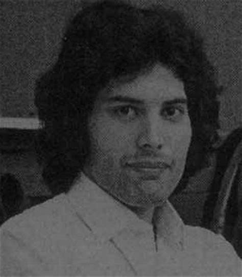 Queen frontman freddie mercury was a force of nature. Young Freddie - Freddie Mercury Photo (31450631) - Fanpop