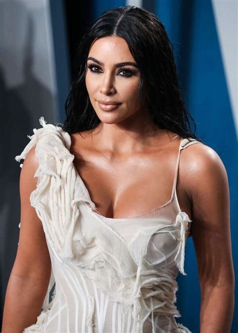 Kim Kardashian Cette Opération De Chirurgie Que Son Prem Closer