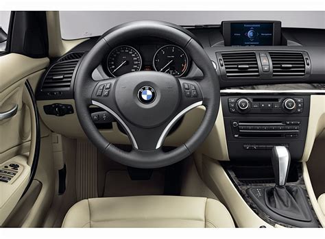 Effiziente motoren, der erstmals im neuen bmw 1er verfügbare frontantrieb und modernste fahrwerkstechnologien garantieren fahrerlebnisse voller souveränität, die man auf den ersten blick erkennt: Türgriffe innen fühlt sich lose an [ 1er BMW - E81 / E82 ...