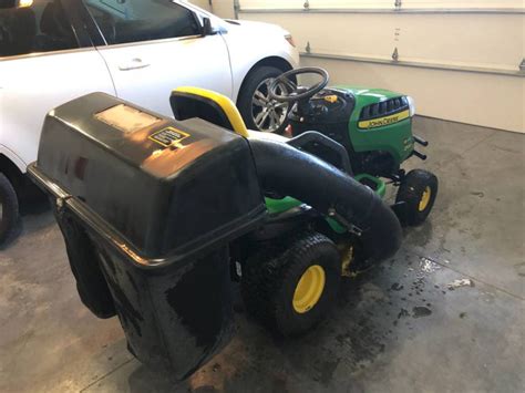 42 Inch John Deere D130 22 Hp Riding Lawn Mower With Double Bagger