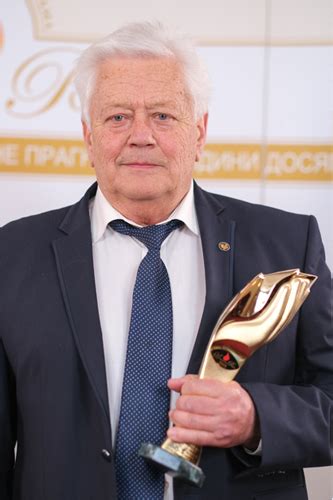 Звание народного артиста рсфср сергей никоненко завоевал благодаря работам в кино. Олександр НИКОНЕНКО - Person of the Year