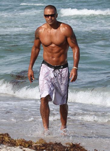 Shemar Moore Show Off His Sculpted Beach Body Shemar Moore Photo 30738306 Fanpop