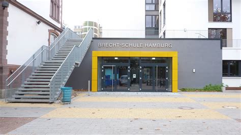 April 2021 ist der zutritt zu schulen nur den personen gestattet, die der jeweiligen schule einen nachweis über ein. KÖHLER sign+design - Brecht-Schule Hamburg