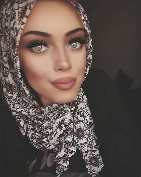 luxyhijab adlı kullanıcının hijab beauty جمال المحجبات panosundaki pin