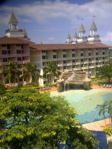 Compare 36 desaru hotel deals in 2021 hotel room prices starting at try∞ real user reviews and latest hotel photos book on wego.com.tr now! RUMAH KUNING: Lotus Desaru Beach Resort